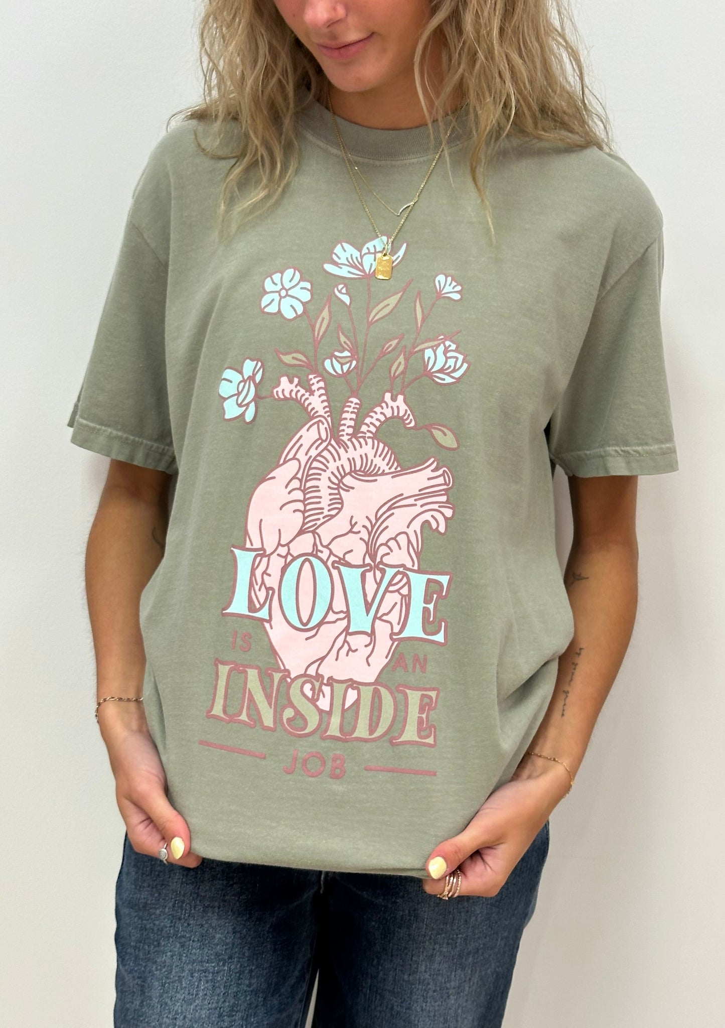 LOVE IS AN INSIDE JOB - RTS (S, M, L, XL, 2X, 3X)